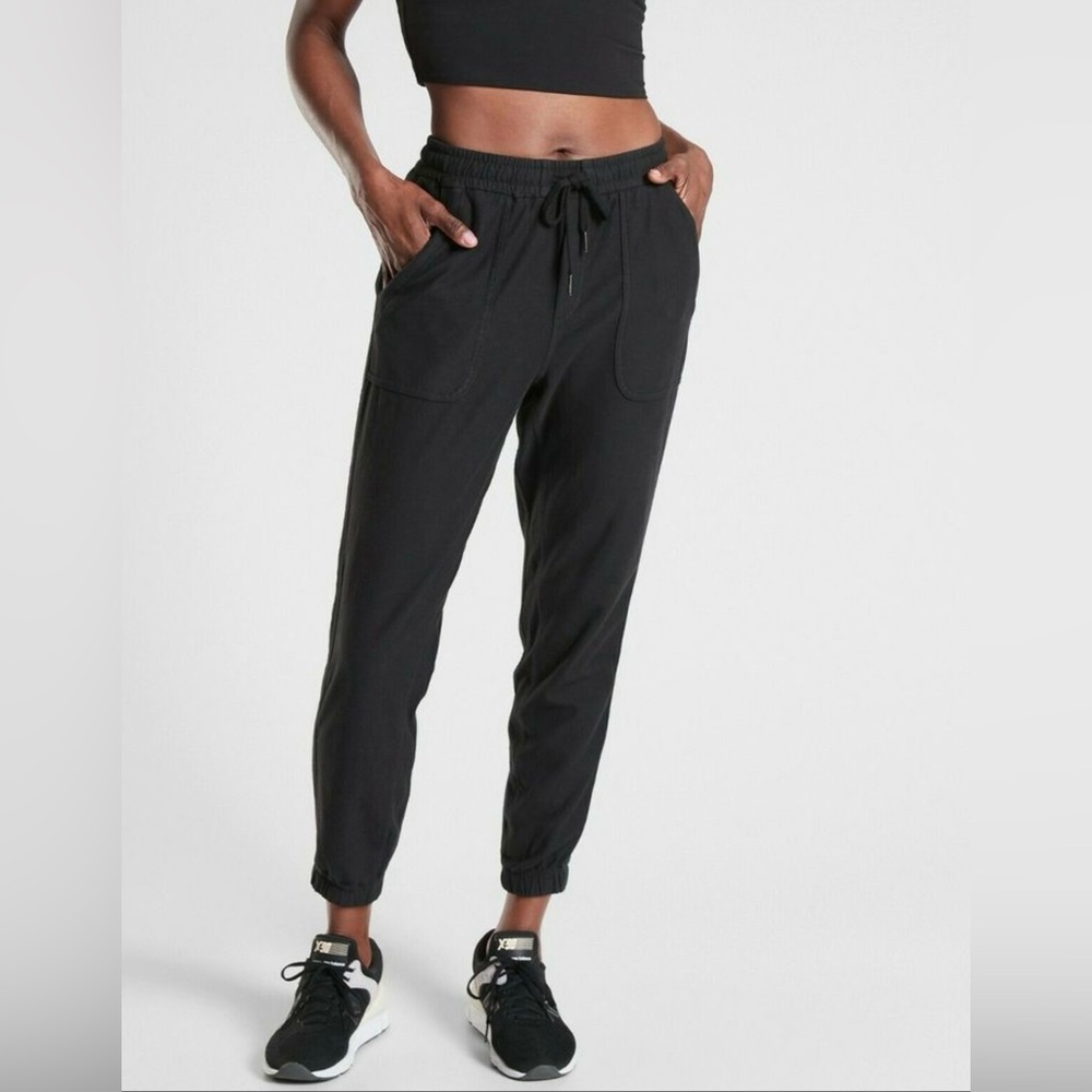 Athleta Farallon Black Jogger Pants